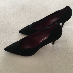 Versani New Black Suede Heels